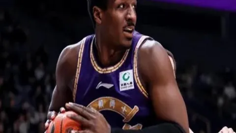 奥格斯堡VS科隆：德甲专家质合分析推荐期号